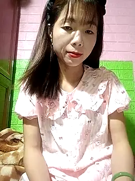 Snapshot of AmyLinee01 chatting on 23, 4, 2026 AmyLinee01 online show from 23, 4, 2026