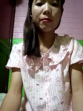 Snapshot of AmyLinee01 chatting on 26, 4, 2026 AmyLinee01 online show from 26, 4, 2026