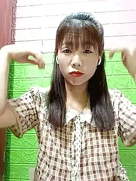 AmyLinee01 online show from 12, 7, 2026
