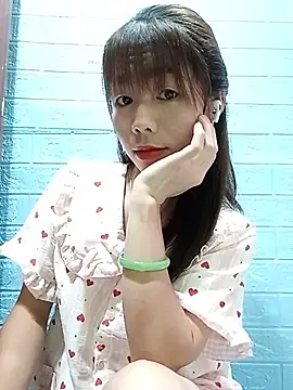AmyLinee01 online show from 28, 7, 2026