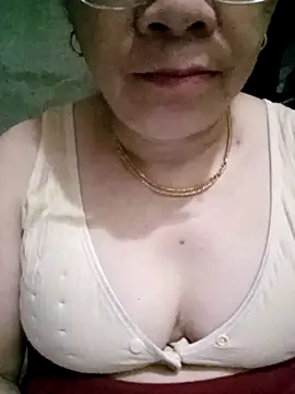 Snapshot of Funsexy1 chatting on 7, 4, 2026 Funsexy1 online show from 7, 4, 2026