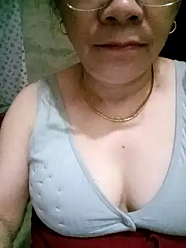 Snapshot of Funsexy1 chatting on 8, 4, 2026 Funsexy1 online show from 8, 4, 2026
