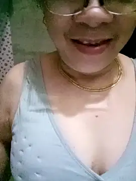 Snapshot of Funsexy1 chatting on 11, 4, 2026 Funsexy1 online show from 11, 4, 2026