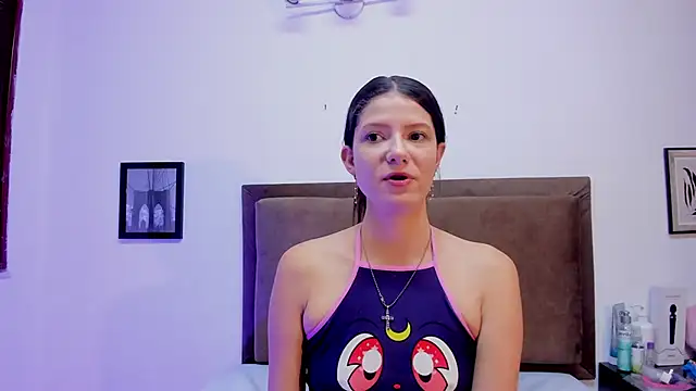 Snapshot of sofy_bonnet1 chatting on 8, 6, 2026 sofy bonnet1 online show from 8, 6, 2026