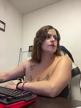 Snapshot of MiaHotboobs chatting on 17, 4, 2026 MiaHotboobs online show from 17, 4, 2026