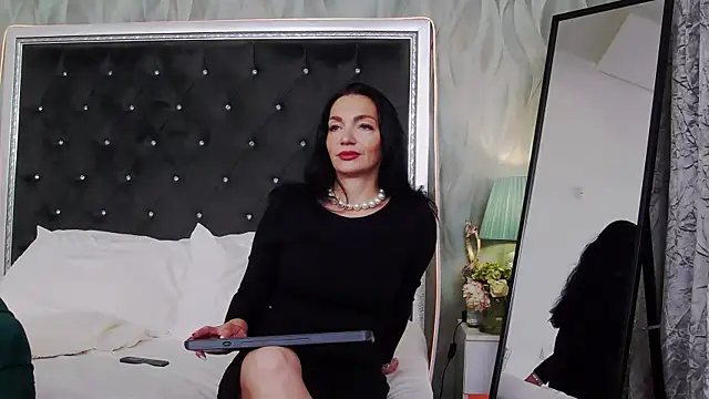 GraceMontclaire online show from 22, 5, 2026