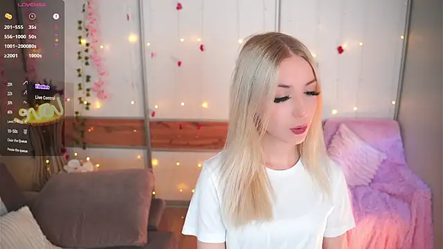 Snapshot of ScarlettRansdell chatting on 2, 4, 2026 ScarlettRansdell online show from 2, 4, 2026