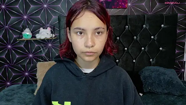 Snapshot of Megam_white chatting on 28, 3, 2026 Megam white online show from 28, 3, 2026