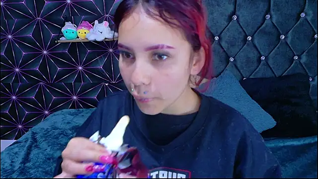 Snapshot of Megam_white chatting on 17, 4, 2026 Megam white online show from 17, 4, 2026