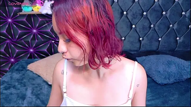 Snapshot of Megam_white chatting on 18, 4, 2026 Megam white online show from 18, 4, 2026