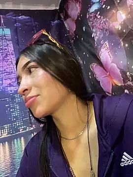 Snapshot of Itze_Mua chatting on 27, 3, 2026 Itze Mua online show from 27, 3, 2026