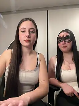 Snapshot of valulopxx chatting on 10, 7, 2026 valulopxx online show from 10, 7, 2026