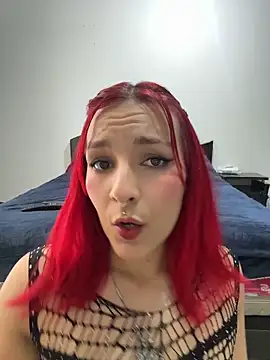 Snapshot of Amelie-RedHoney chatting on 1, 5, 2026 Amelie-RedHoney online show from 1, 5, 2026
