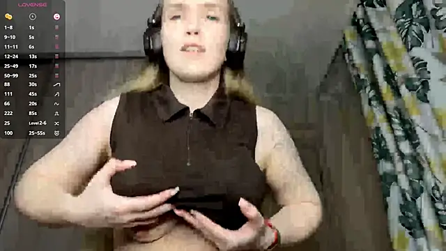 Snapshot of DenitaSpace chatting on 29, 4, 2026 DenitaSpace online show from 29, 4, 2026