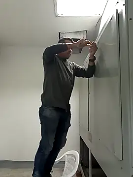 Snapshot of Meliods chatting on 5, 4, 2026 Meliods online show from 5, 4, 2026