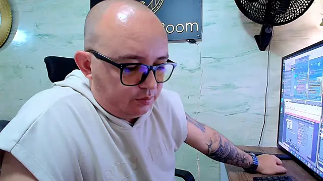 maximo daddy online show from 10, 5, 2026