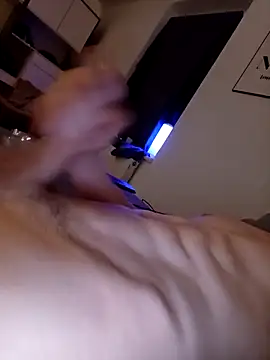 Snapshot of matthi898 chatting on 16, 4, 2026 matthi898 online show from 16, 4, 2026