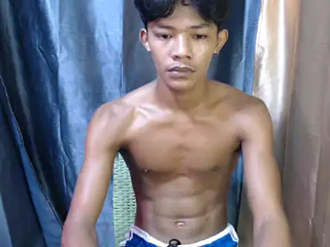 Snapshot of pinoy_lowey18 chatting on 23, 4, 2026 pinoy lowey18 online show from 23, 4, 2026