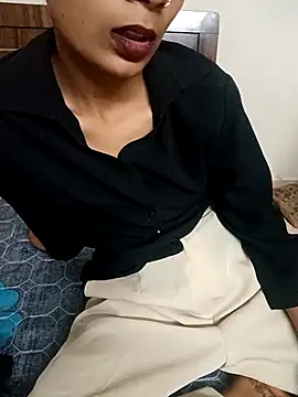 Snapshot of Riya_Pandey0 chatting on 12, 4, 2026 Riya Pandey0 online show from 12, 4, 2026