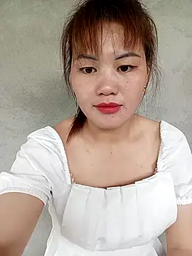 Snapshot of meg_06 chatting on 5, 4, 2026 meg 06 online show from 5, 4, 2026