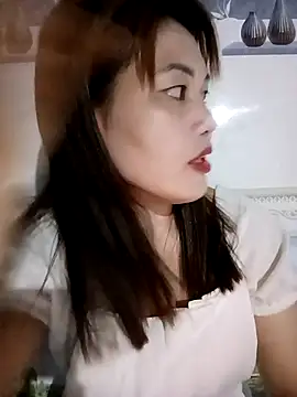 Snapshot of meg_06 chatting on 25, 4, 2026 meg 06 online show from 25, 4, 2026