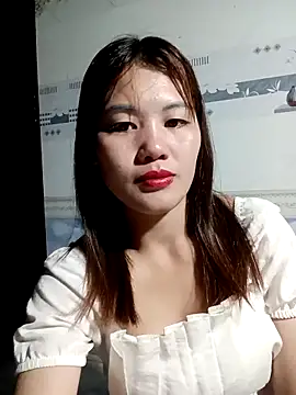 Snapshot of meg_06 chatting on 5, 5, 2026 meg 06 online show from 5, 5, 2026