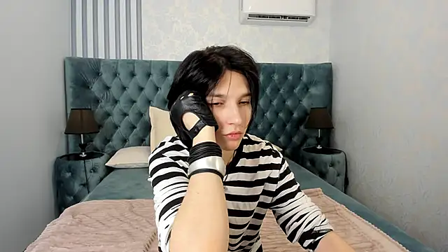 Snapshot of AdonBev chatting on 15, 5, 2026 AdonBev online show from 15, 5, 2026