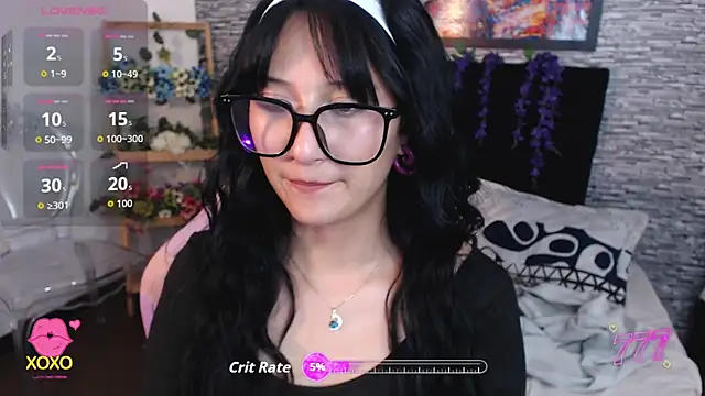 Snapshot of eyes_moonn chatting on 11, 5, 2026 eyes moonn online show from 11, 5, 2026