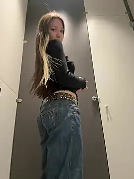 SaintSquirt online show from 11, 6, 2026