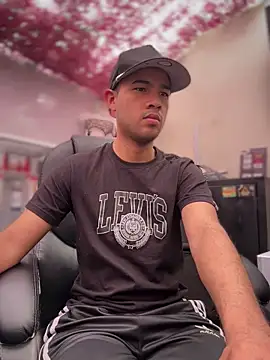 Snapshot of Zhang_Weii chatting on 24, 3, 2026 Zhang Weii online show from 24, 3, 2026