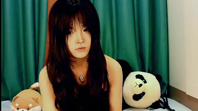 girllong520 online show from 14, 4, 2026