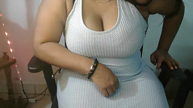 Snapshot of Choco_QueenX chatting on 3, 5, 2026 Choco QueenX online show from 3, 5, 2026