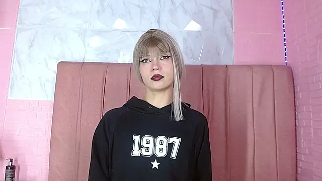 maia grace online show from 25, 3, 2026