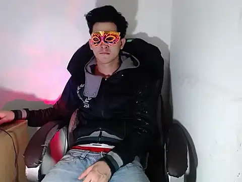 SexyboyHot2000 online show from 15, 5, 2026