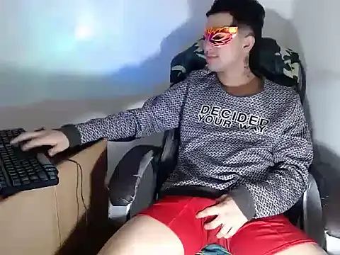 SexyboyHot2000 online show from 28, 5, 2026