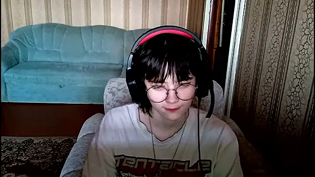 Snapshot of ShaynaLinley chatting on 28, 3, 2026 ShaynaLinley online show from 28, 3, 2026