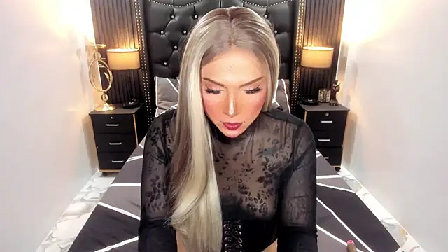 Snapshot of urasianhotfucker chatting on 18, 4, 2026 urasianhotfucker online show from 18, 4, 2026
