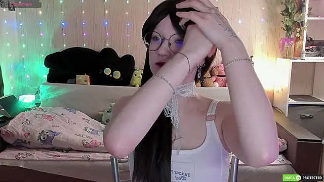Snapshot of JulietFisher chatting on 13, 5, 2026 JulietFisher online show from 13, 5, 2026