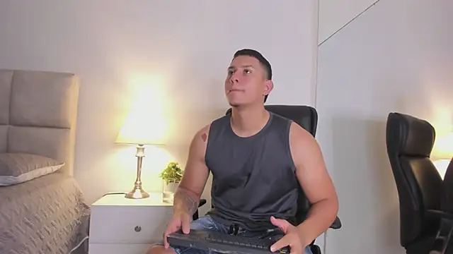 Chriss Diamond online show from 11, 6, 2026