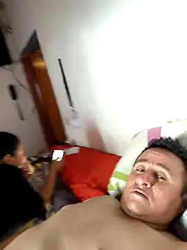 Snapshot of DosAlmasArdientesED chatting on 9, 4, 2026 DosAlmasArdientesED online show from 9, 4, 2026