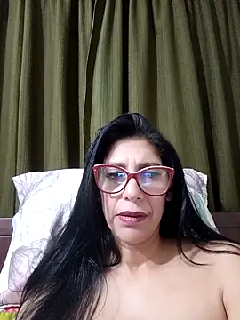 Snapshot of SamanthaRosse01_ chatting on 24, 4, 2026 SamanthaRosse01 online show from 24, 4, 2026