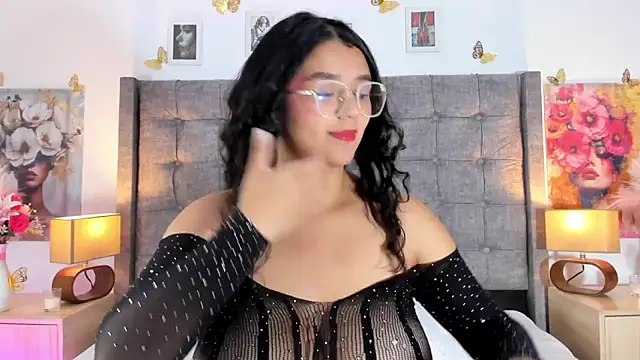 Snapshot of SamantaAristizabal2 chatting on 15, 5, 2026 SamantaAristizabal2 online show from 15, 5, 2026