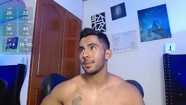 Snapshot of romanpearce_ chatting on 24, 4, 2026 romanpearce online show from 24, 4, 2026
