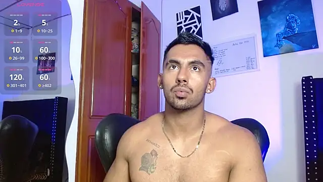 Snapshot of romanpearce_ chatting on 1, 5, 2026 romanpearce online show from 1, 5, 2026