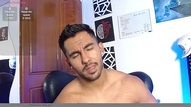 Snapshot of romanpearce_ chatting on 15, 5, 2026 romanpearce online show from 15, 5, 2026