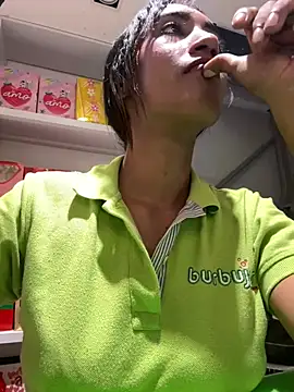 Snapshot of ANNIE_10- chatting on 11, 4, 2026 ANNIE 10- online show from 11, 4, 2026