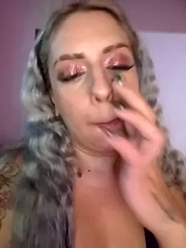 Yiyi 666 online show from 31, 3, 2026