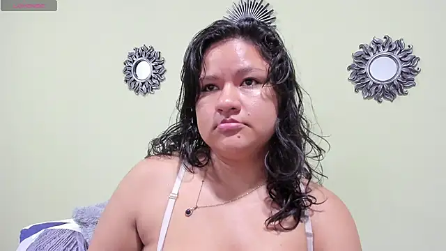 Snapshot of natasha_adam21 chatting on 4, 4, 2026 natasha adam21 online show from 4, 4, 2026