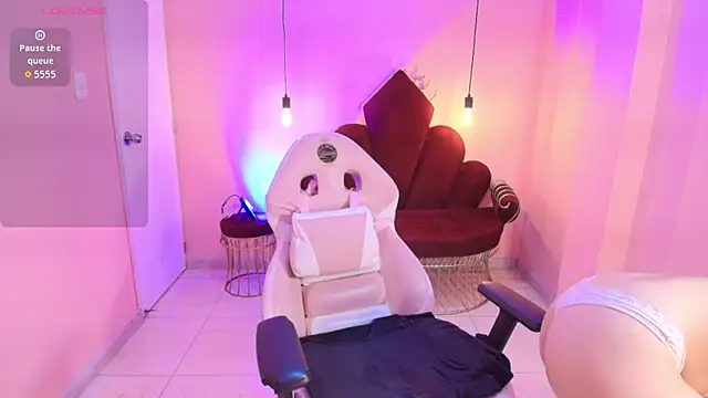 Soffi x x  online show from 22, 4, 2026