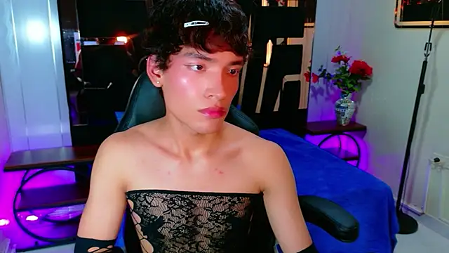 IsaacNovaa online show from 7, 4, 2026